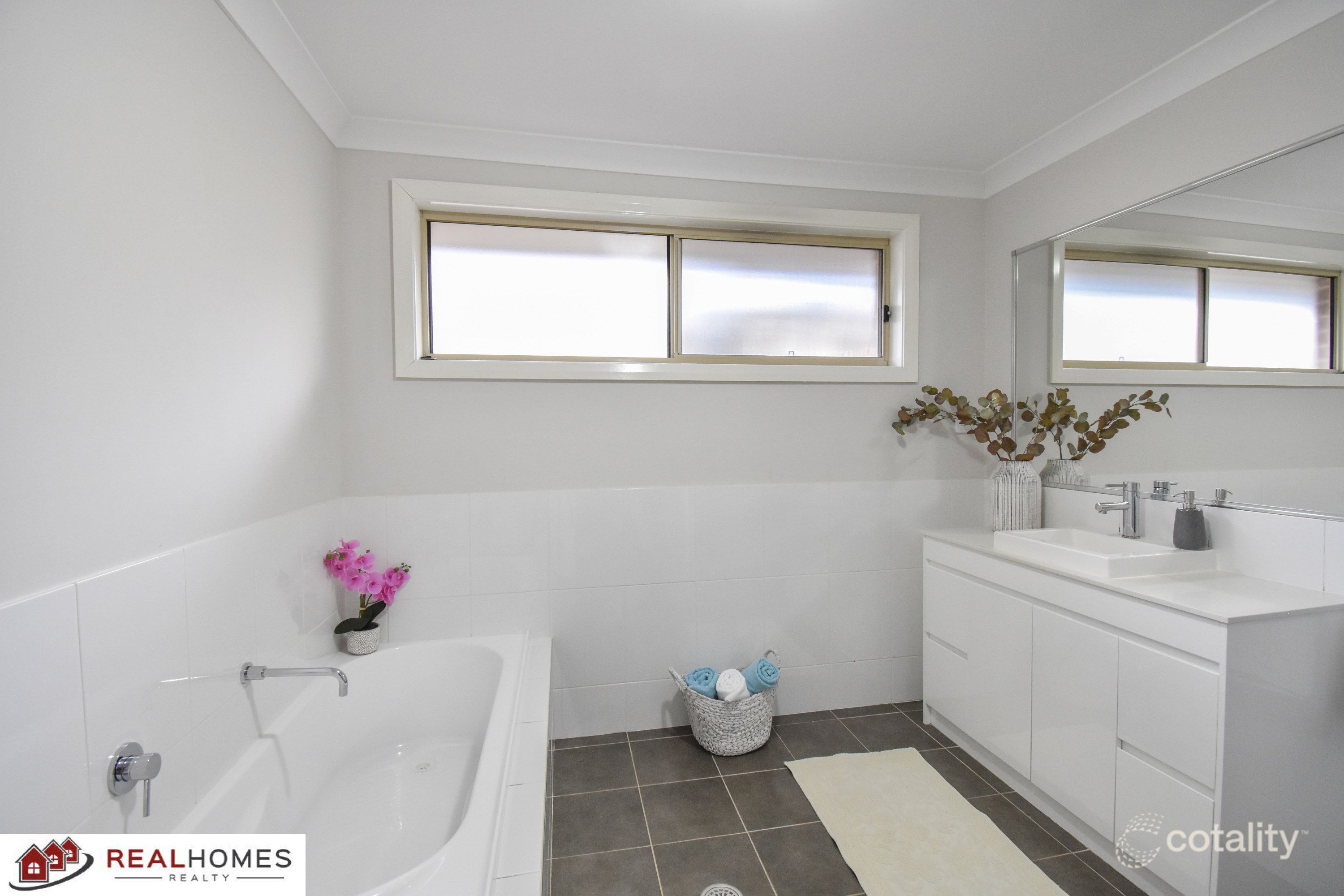 61 Cullen Ave, Jordan Springs, NSW 2747