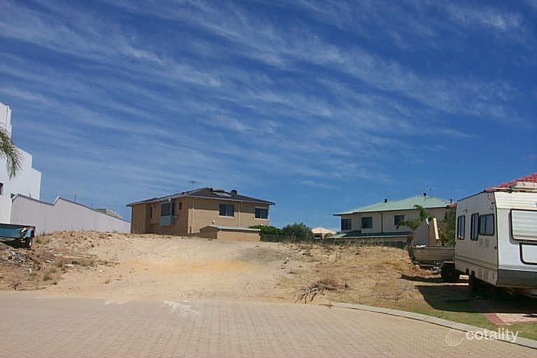 11 Toulon Gr, Coogee, WA 6166