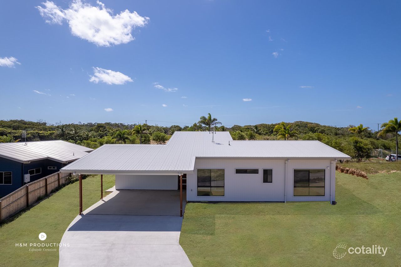 4/6 Beaches Village Cct, Agnes Water, QLD 4677