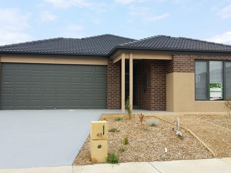 40 Seagrass Cres, Point Cook, VIC 3030