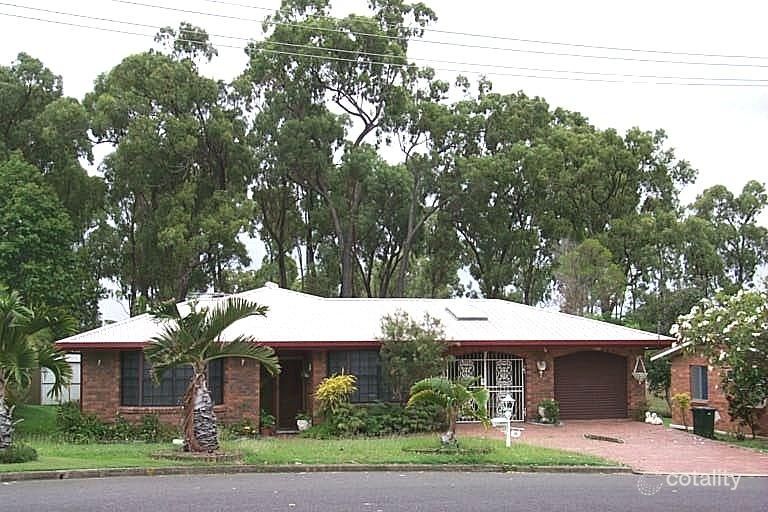 15 Thomas St, Norman Gardens, QLD 4701