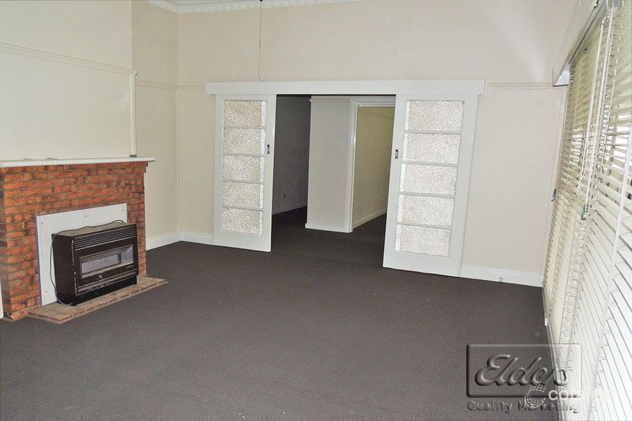 12 Carolin St, Flora Hill, VIC 3550