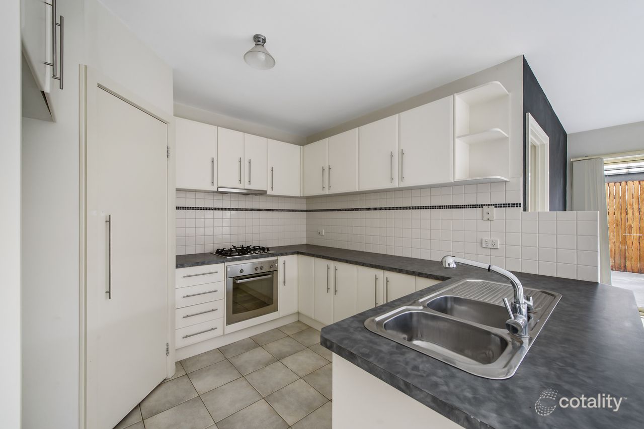 2/44 Dundee Way, Sydenham, VIC 3037