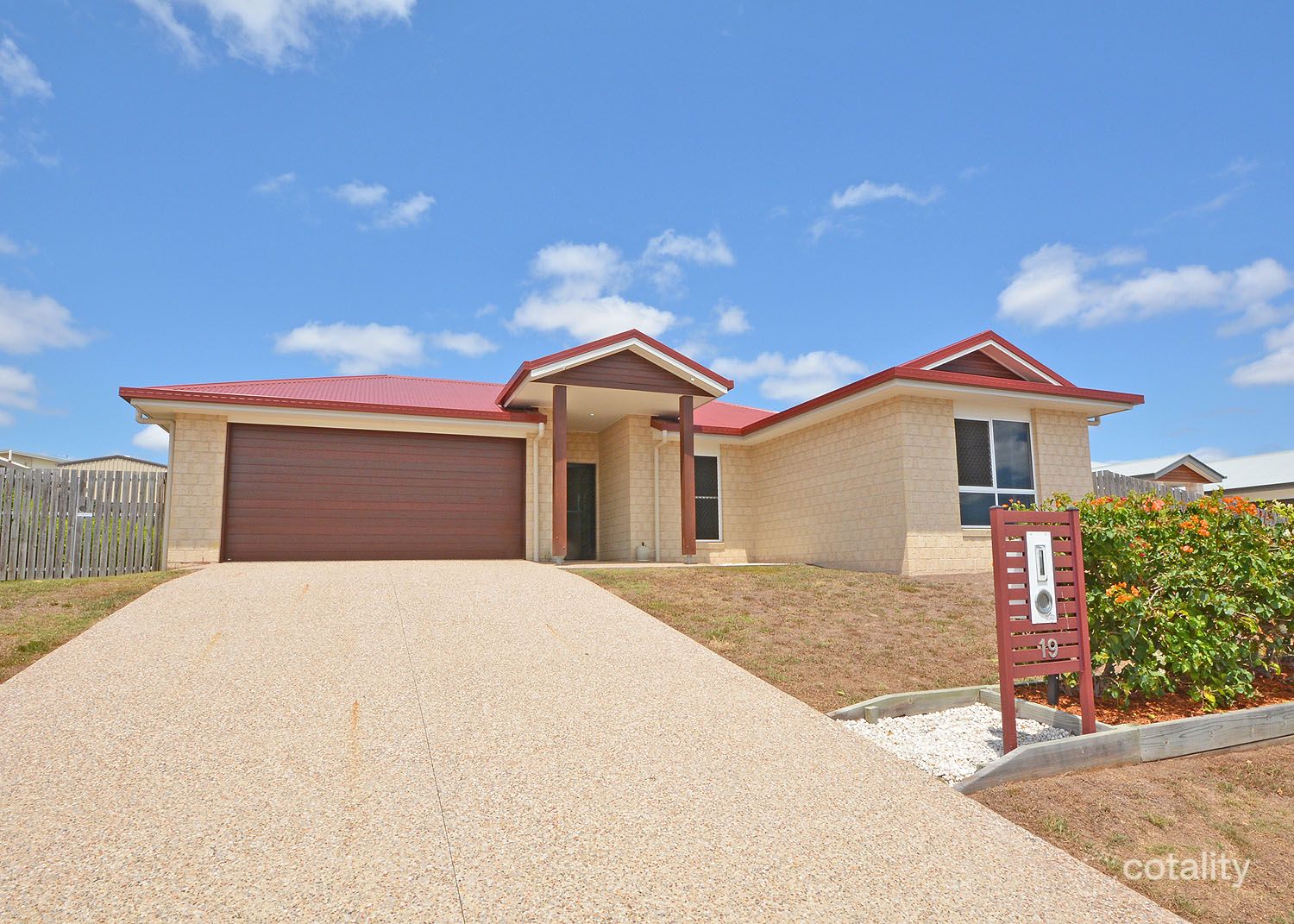 19 Bronte Pl, Urraween, QLD 4655
