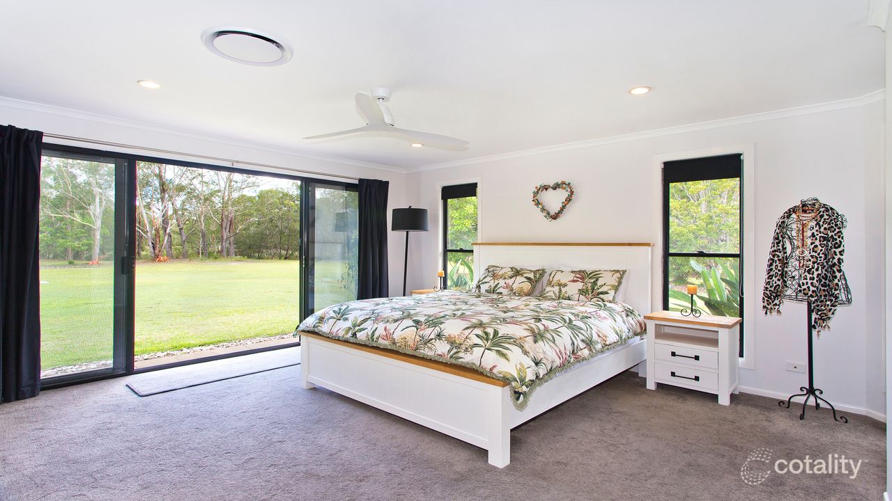9 Coolah Pl, Cooroibah, QLD 4565