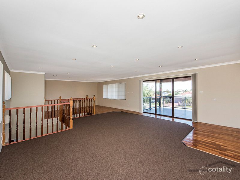 218 Mclarty Rd, Halls Head, WA 6210