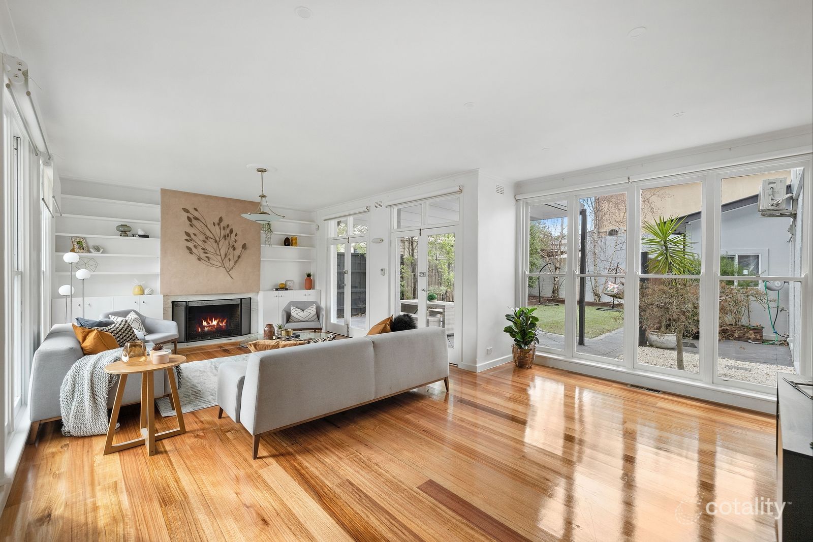 2 Foster Ave, Glen Huntly, VIC 3163