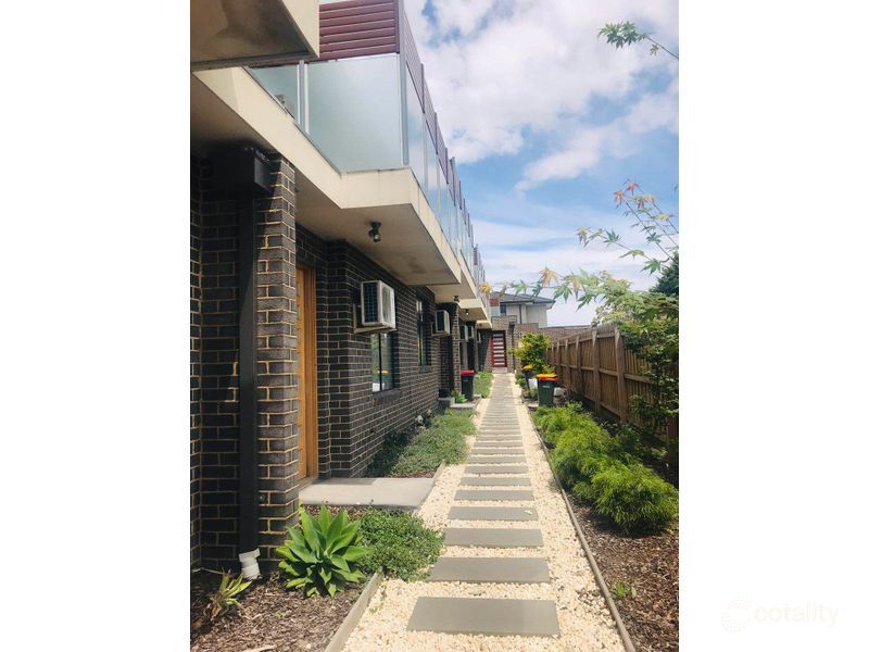 2/372 Burwood Hwy, Burwood, VIC 3125