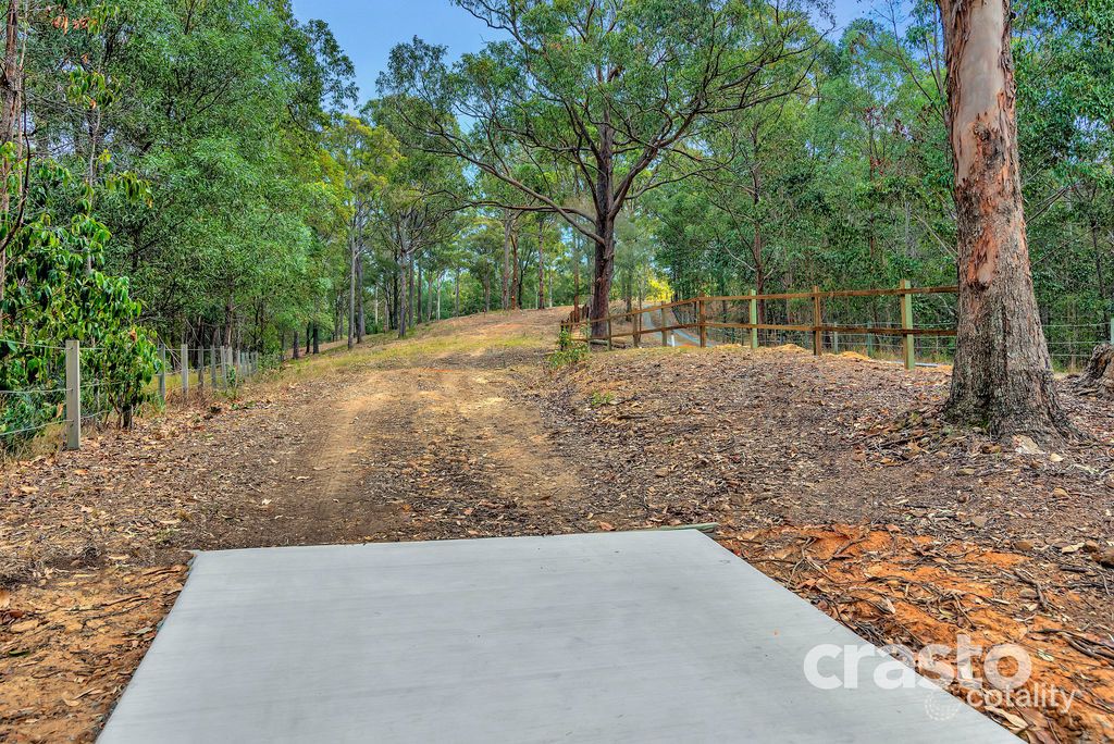 76 Hersden Ct, Bonogin, QLD 4213