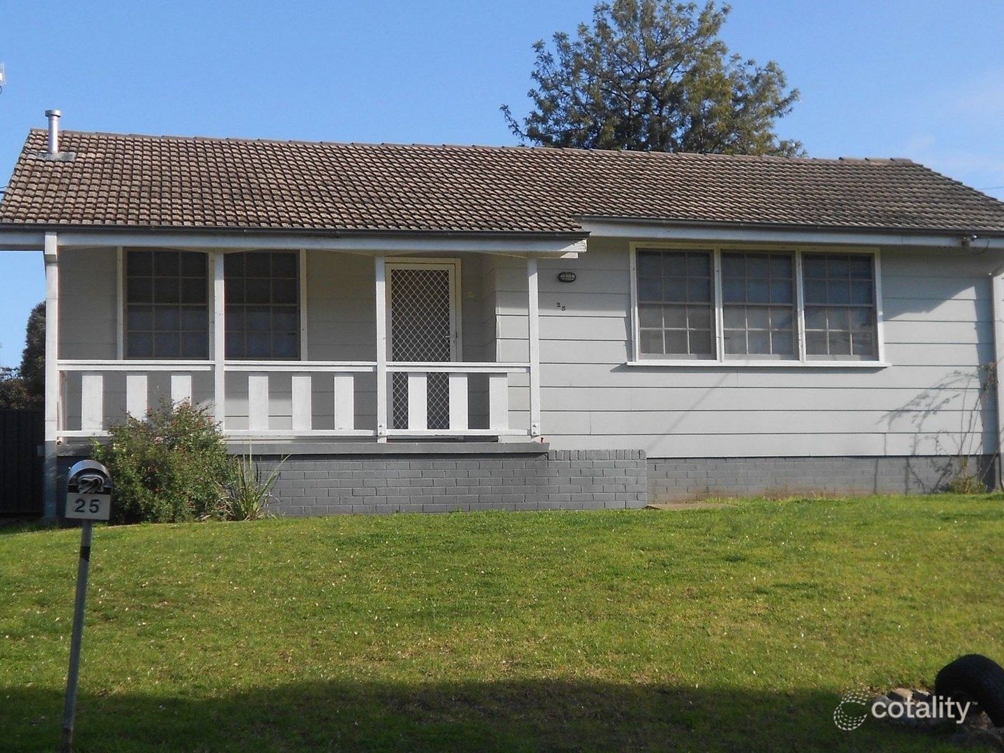 25 Ziegler Ave, Kooringal, NSW 2650