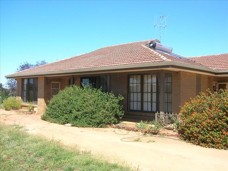 8065 Murray Valley Hwy, Bathumi, VIC 3730