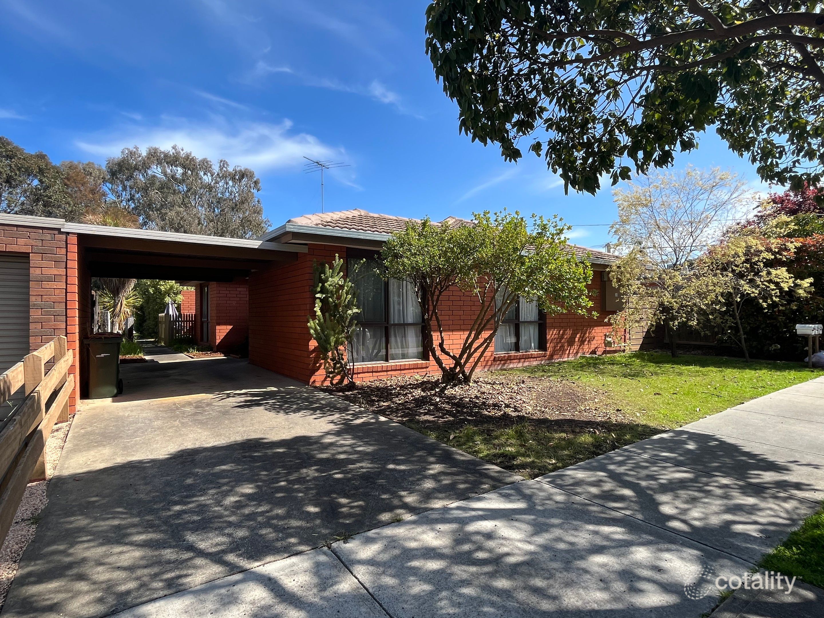 1/30 Matlock St, Herne Hill, VIC 3218