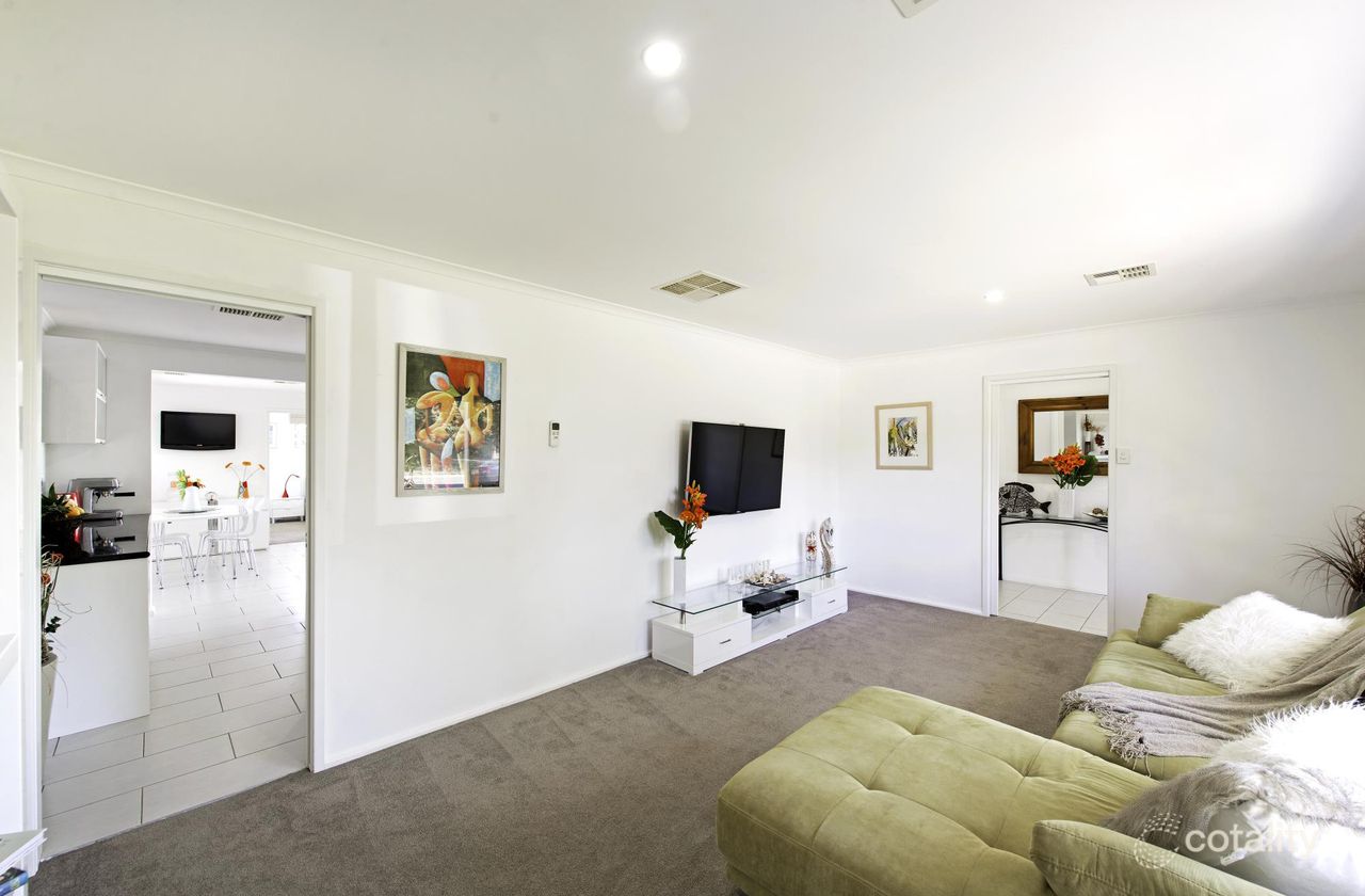 11 Bokhara Cct, Kaleen, ACT 2617