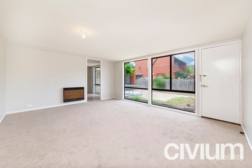 17 Marconi Cres, Kambah, ACT 2902