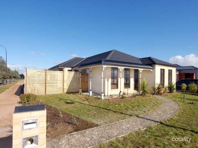1 Maple Link, Pakenham, VIC 3810