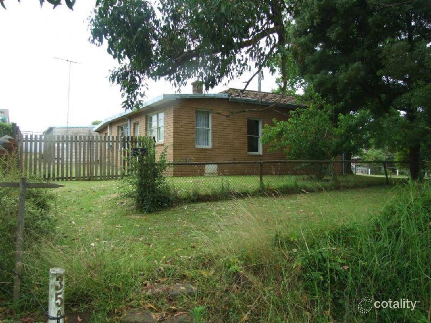 37 Old Coalville Rd, Moe, VIC 3825