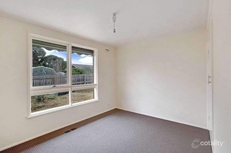 5 Highland Bvd, Ringwood, VIC 3134