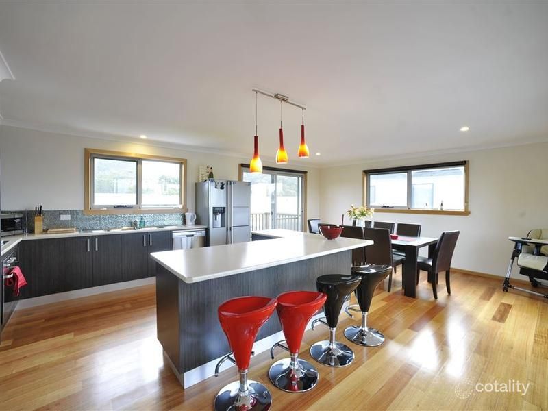 82 Irby Bvd, Sisters Beach, TAS 7321