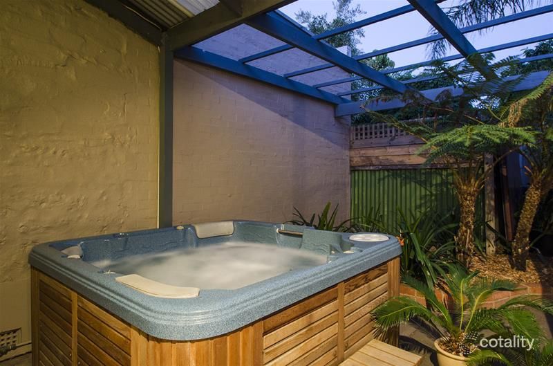 2/10 Alma St, Glenelg South, SA 5045