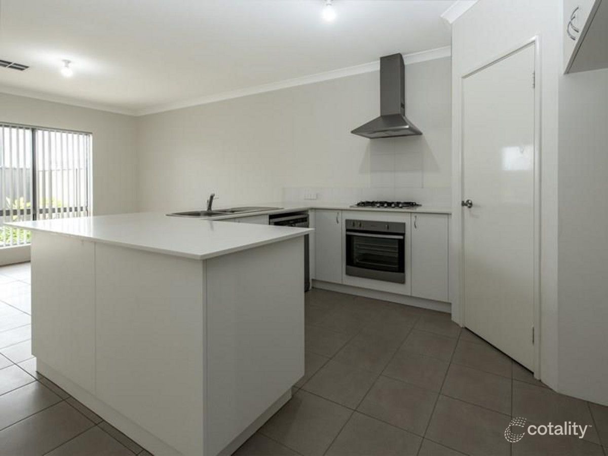 58 Ryhill Cres, Wellard, WA 6170