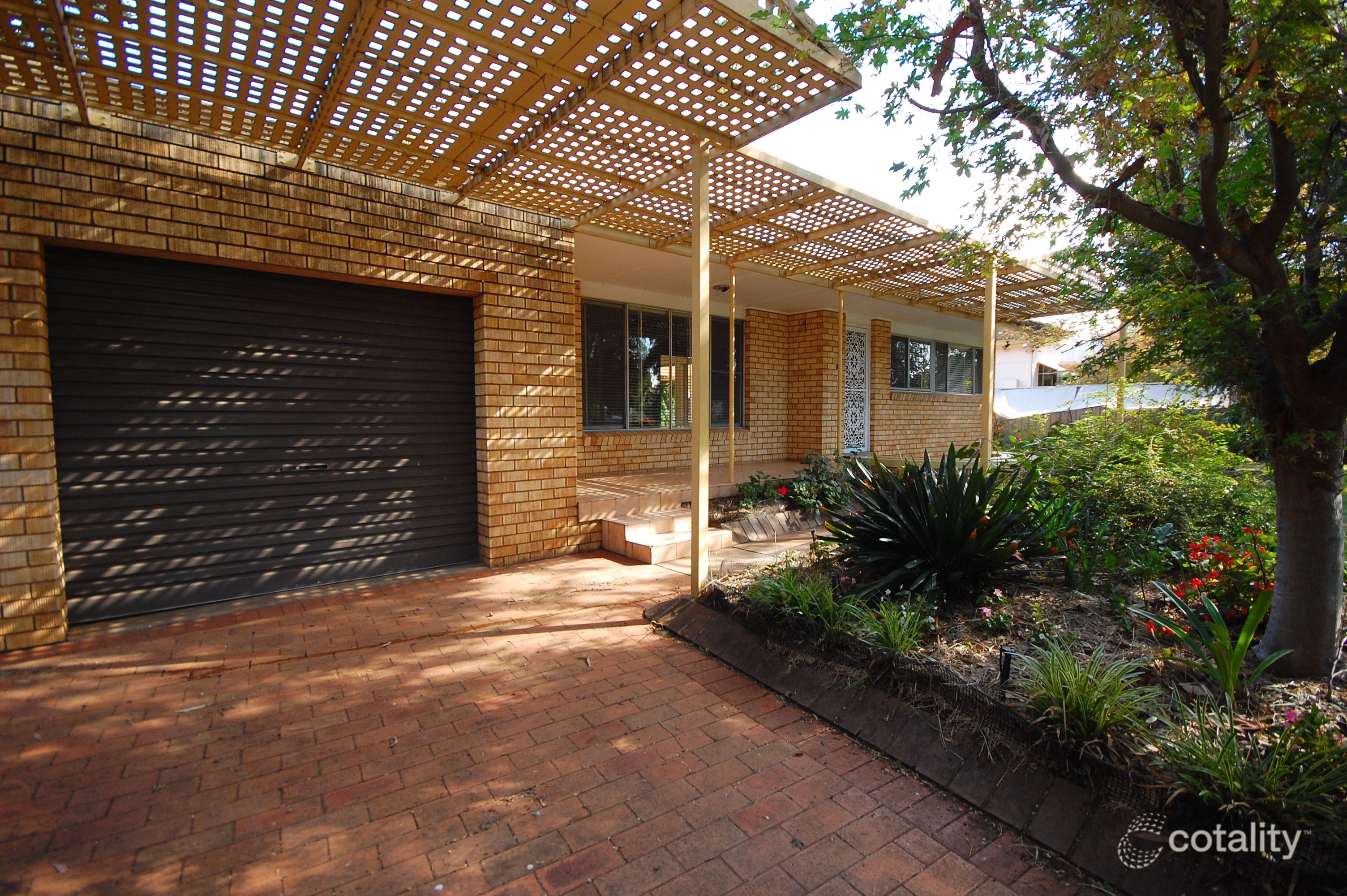 6 Turner St, Griffith, NSW 2680