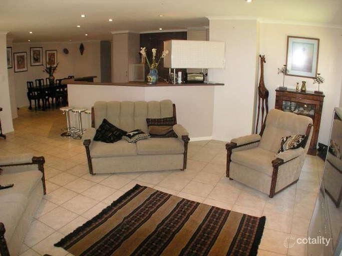 9 Silveroak Ct, Mountain Creek, QLD 4557