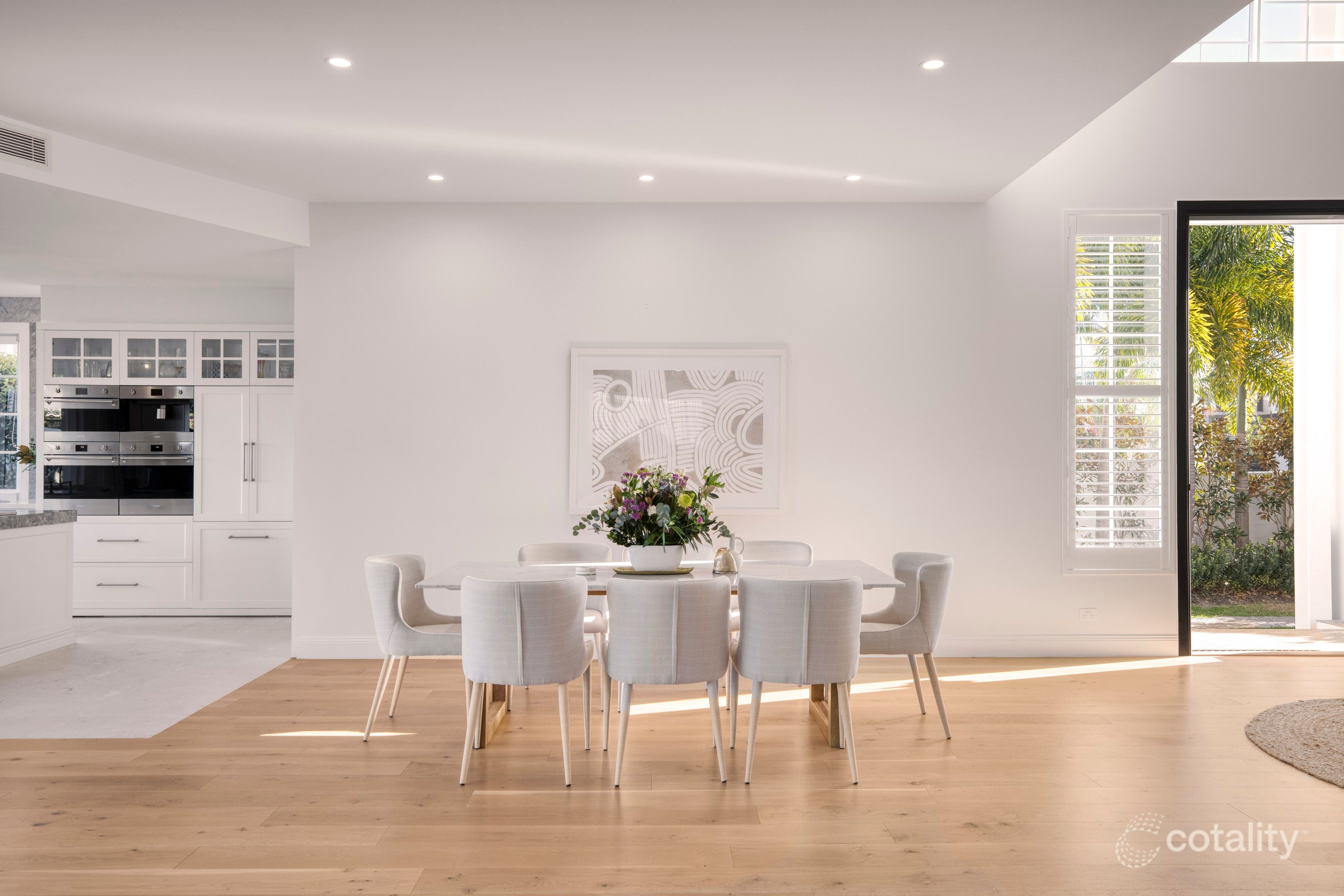 10 Helen Ct, Broadbeach Waters, QLD 4218