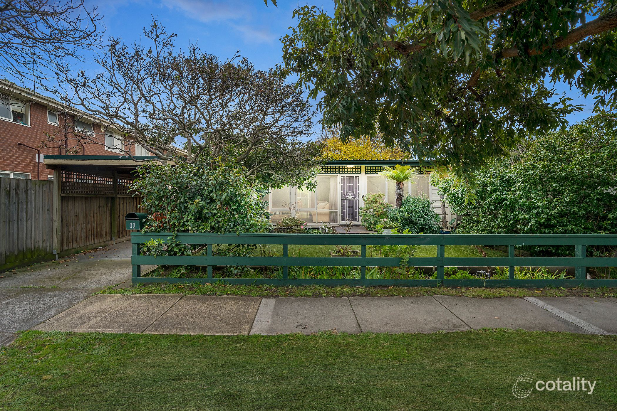 11 Mereweather Ave, Frankston, VIC 3199