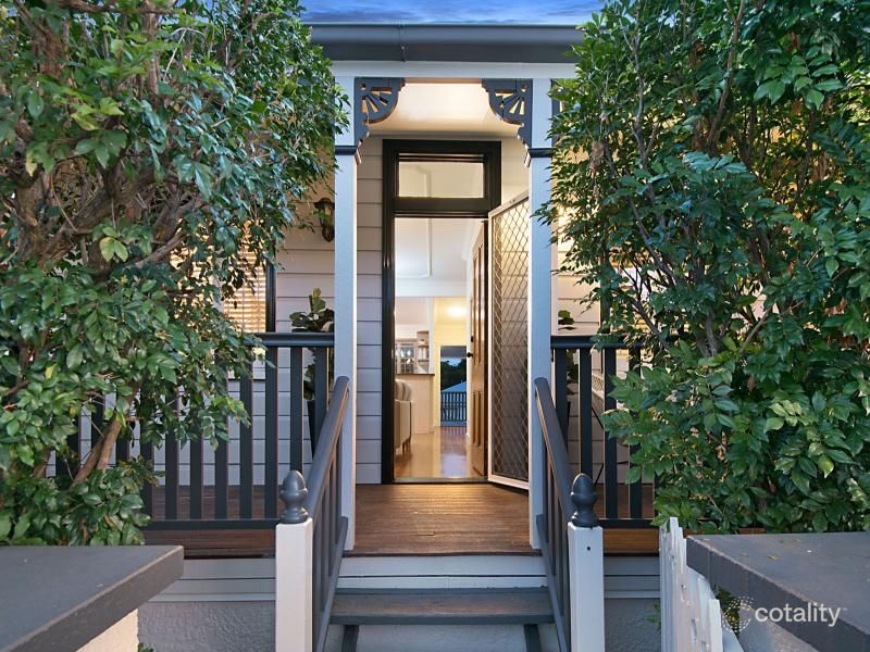 2/112 Fernberg Rd, Paddington, QLD 4064