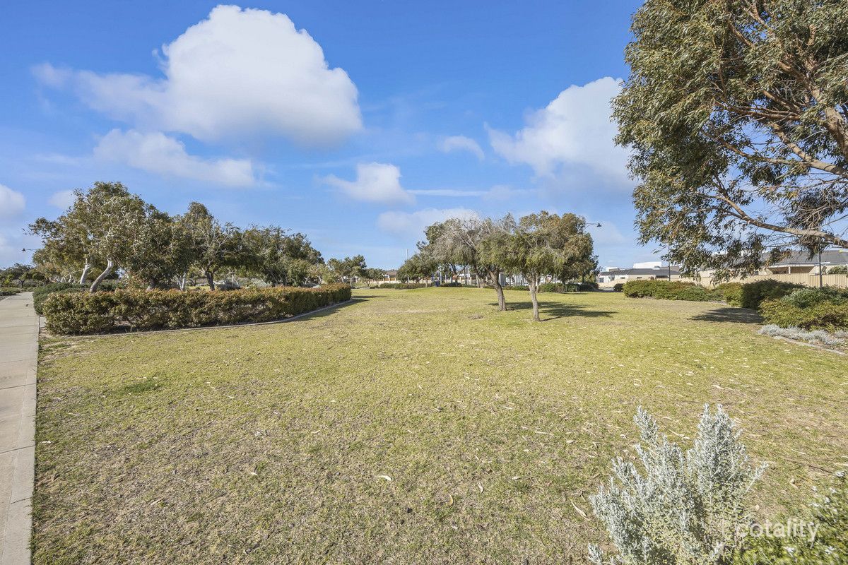 48 Mansfield Ave, Butler, WA 6036