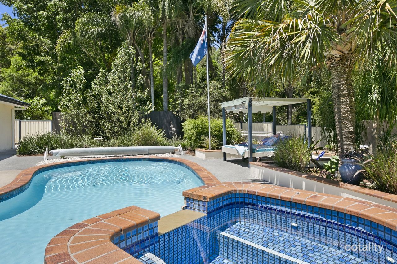 102 Monday Dr, Tallebudgera Valley, QLD 4228