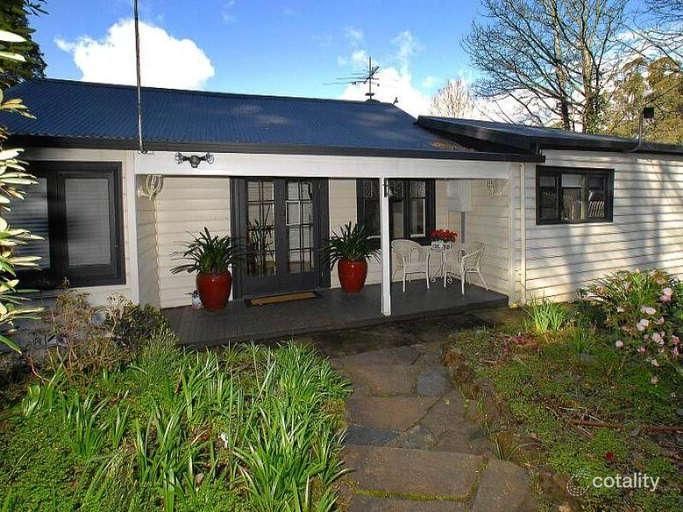 65 Falls Rd, Kalorama, VIC 3766