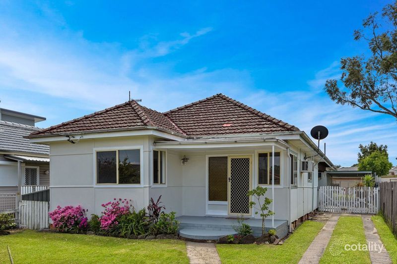 65 Beach St, Ettalong Beach, NSW 2257