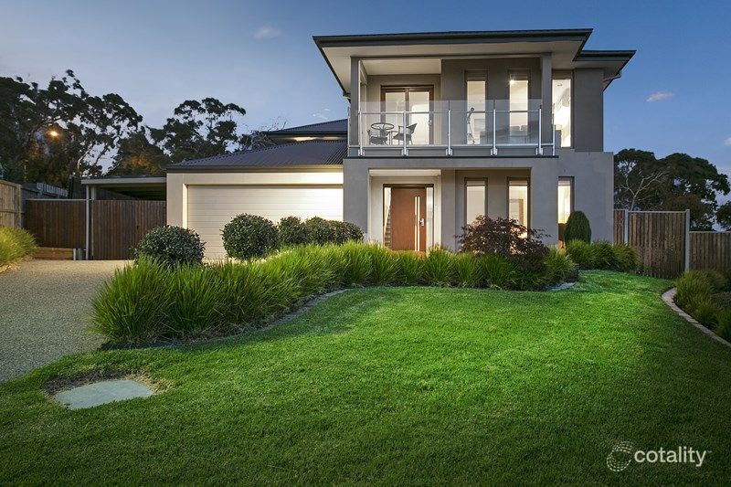 17 Maddison Ave, Mount Eliza, VIC 3930