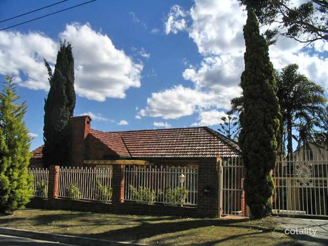 15 Dewrang St, Carss Park, NSW 2221