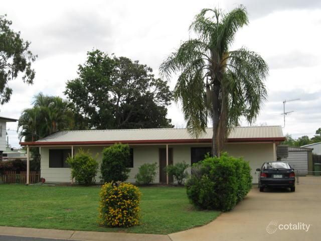 28 Barraclough Cres, Moranbah, QLD 4744