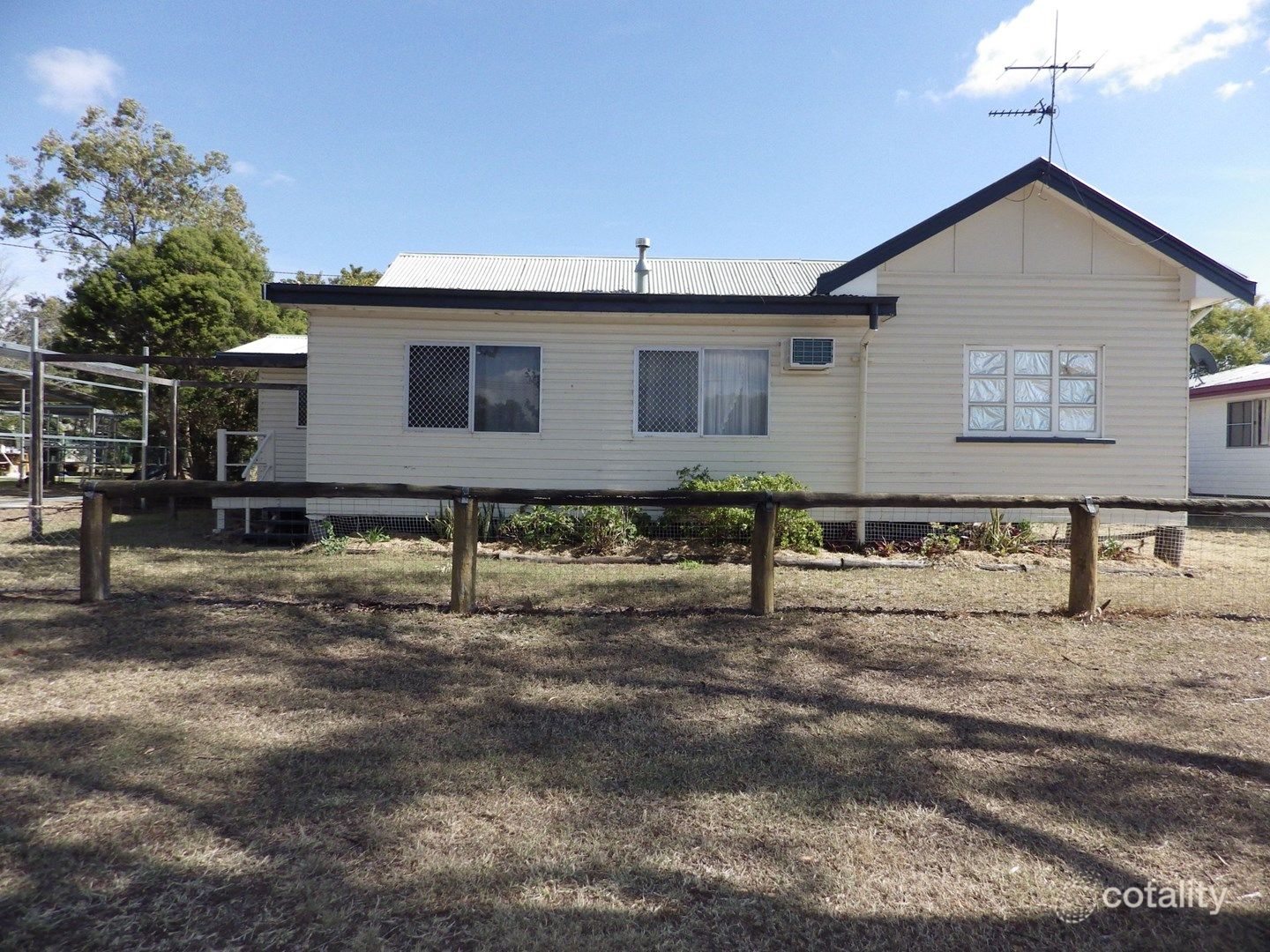 38 Ronald St, Injune, QLD 4454
