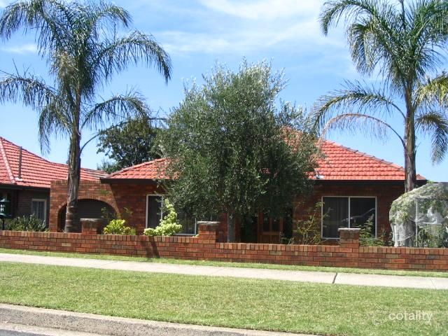 44 Robert St, Kingsgrove, NSW 2208