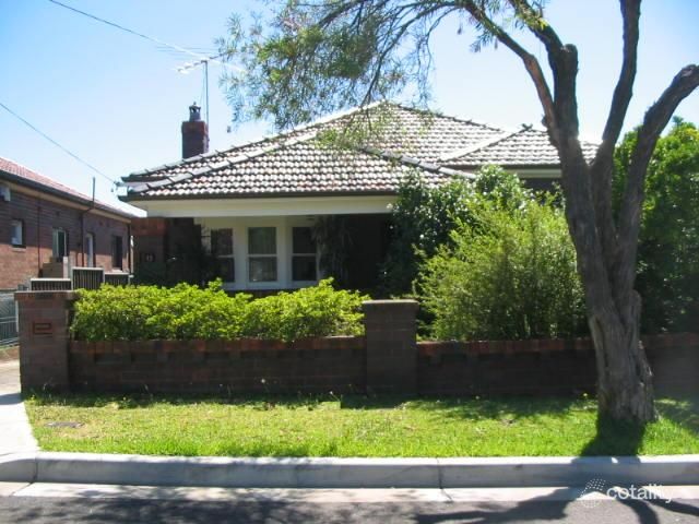 15 Bardwell Cres, Earlwood, NSW 2206