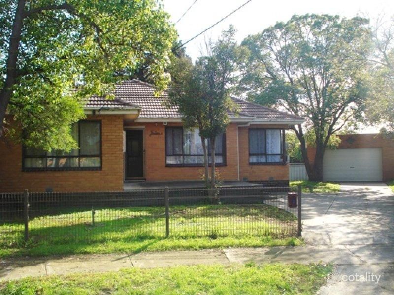 13 Cutler Ct, Lalor, VIC 3075