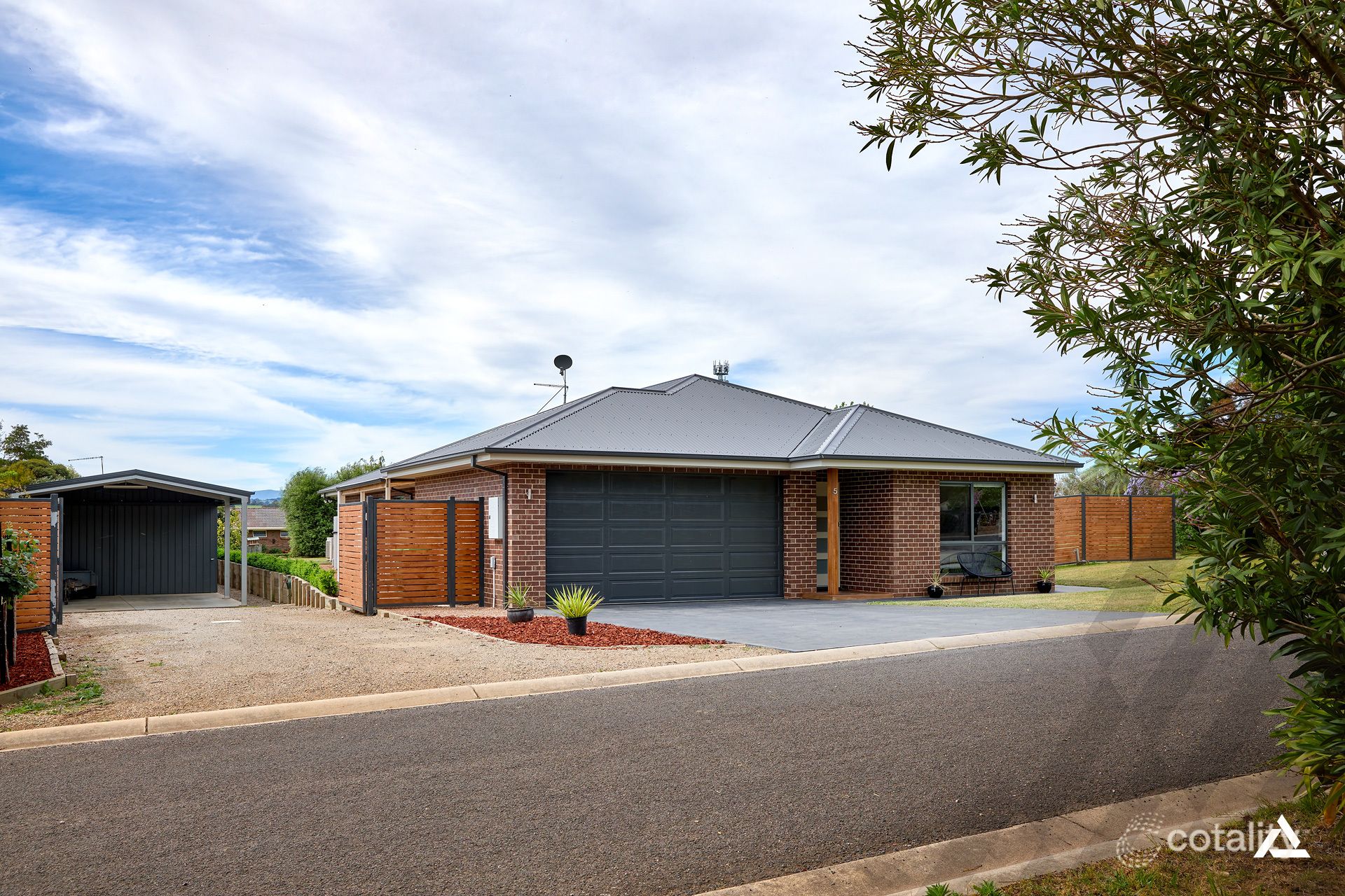 5 Townsend St, Neerim South, VIC 3831