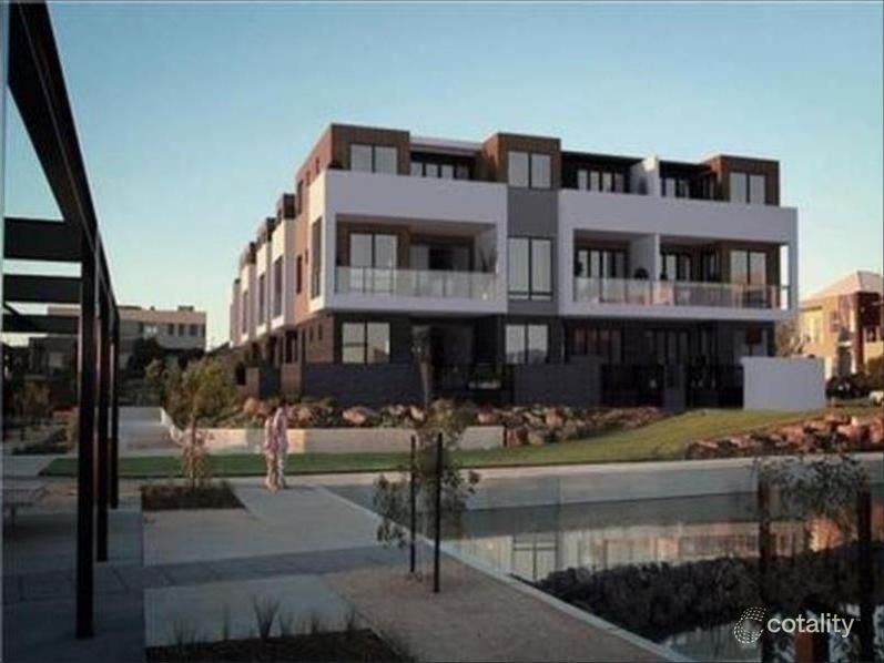 19/2 Monckton Pl, Caroline Springs, VIC 3023