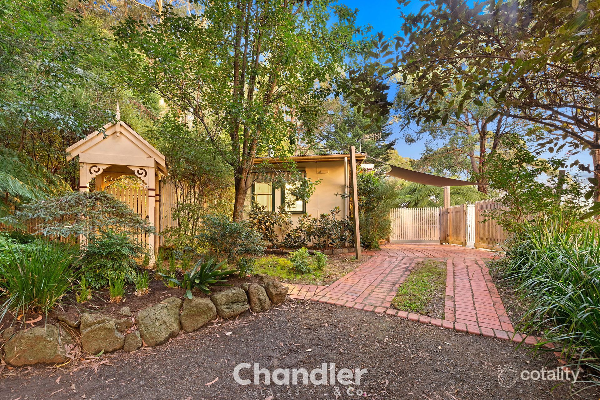 12 Kalulu Rd, Belgrave, VIC 3160