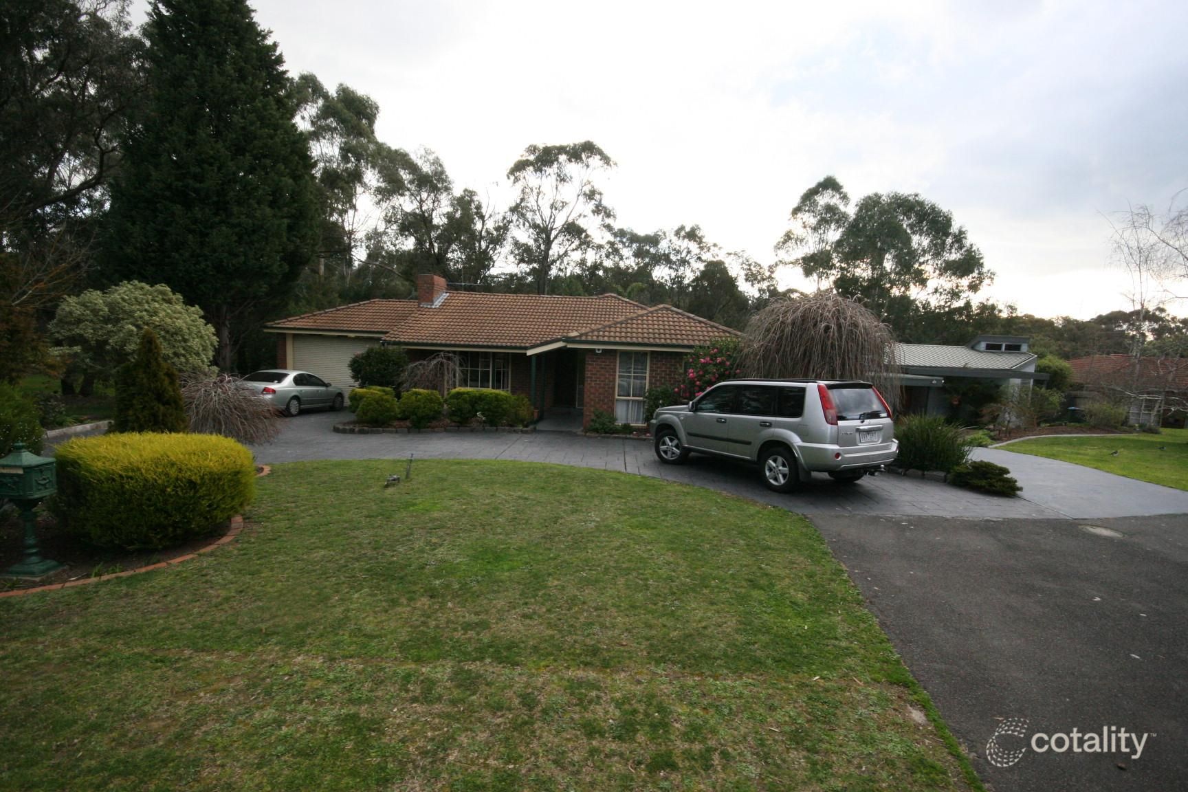 1 Billabong Cl, Croydon Hills, VIC 3136