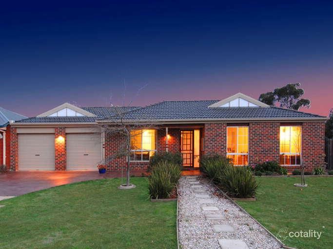 22 Lancaster Dr, Point Cook, VIC 3030