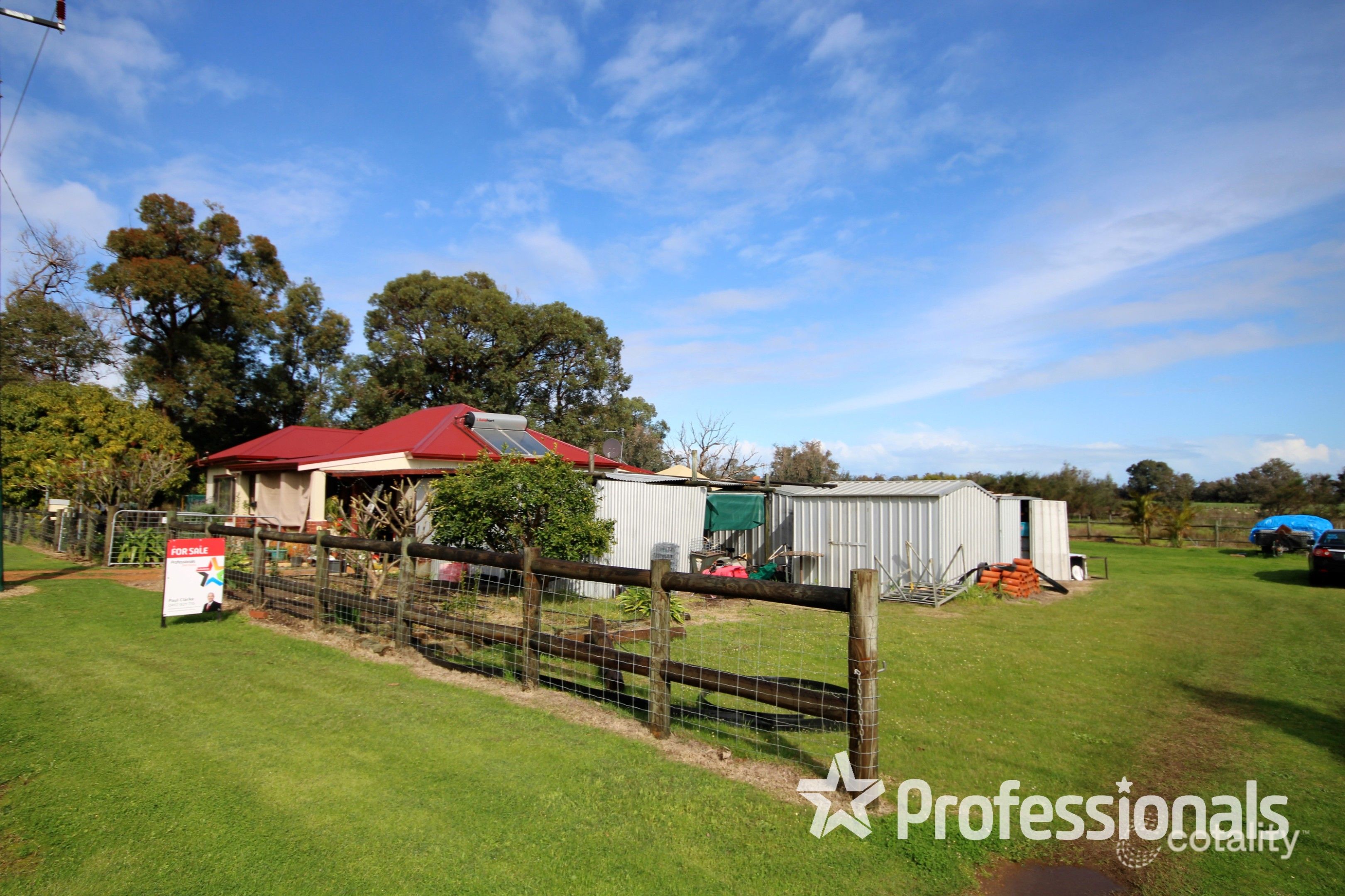 32 Railway Pde, Yarloop, WA 6218