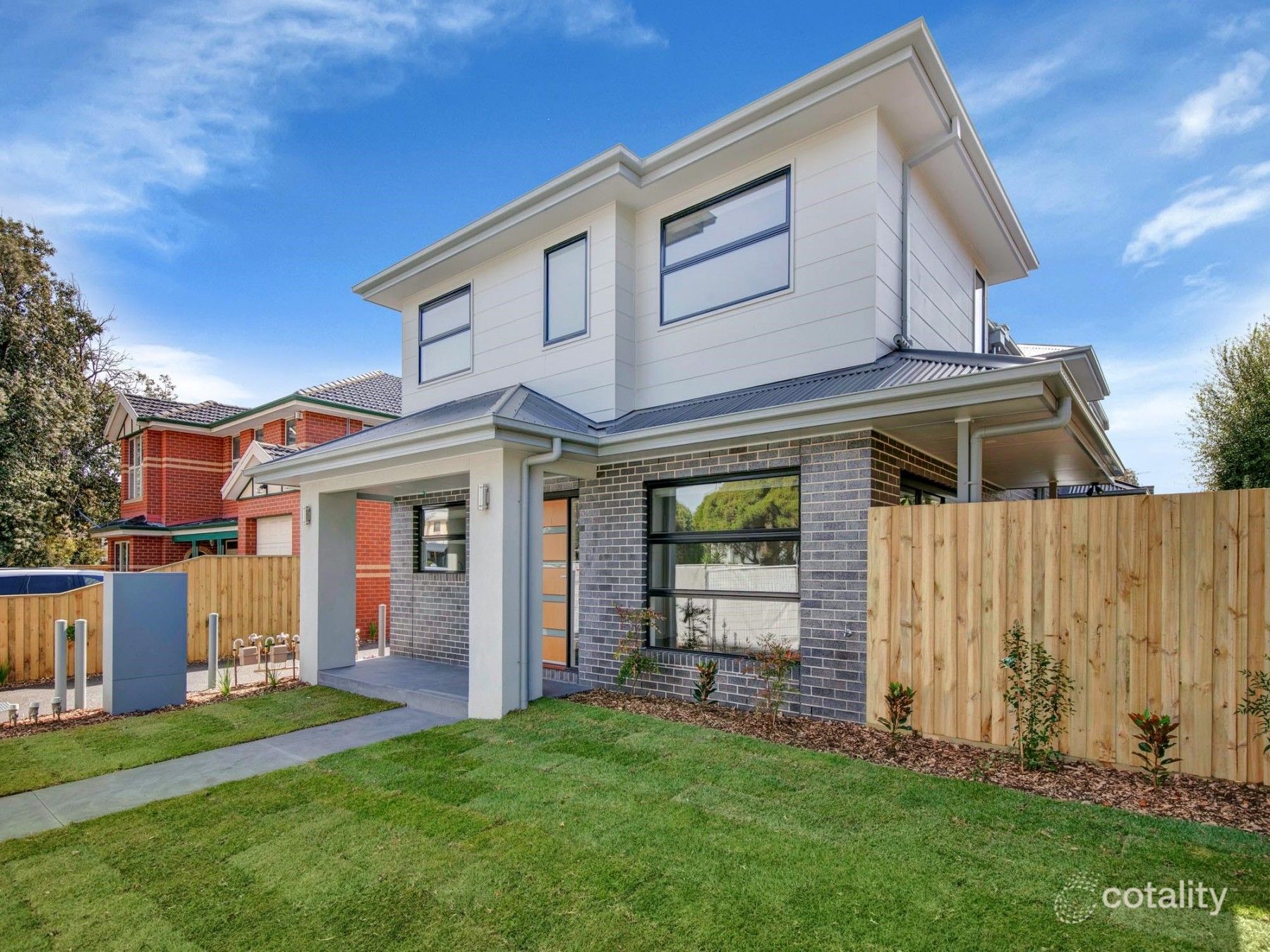 1/8 Queens Pde, Fawkner, VIC 3060