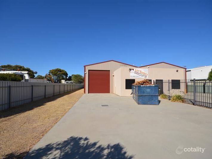 15b Playford Cres, Salisbury North, SA 5108