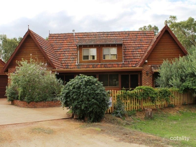 7 Herbert St, Toodyay, WA 6566