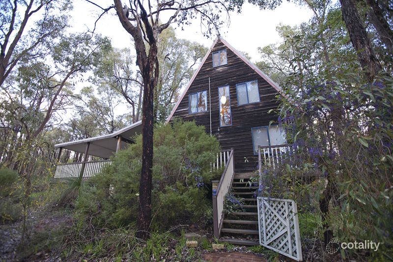 4 Windoo Rd, Parkerville, WA 6081
